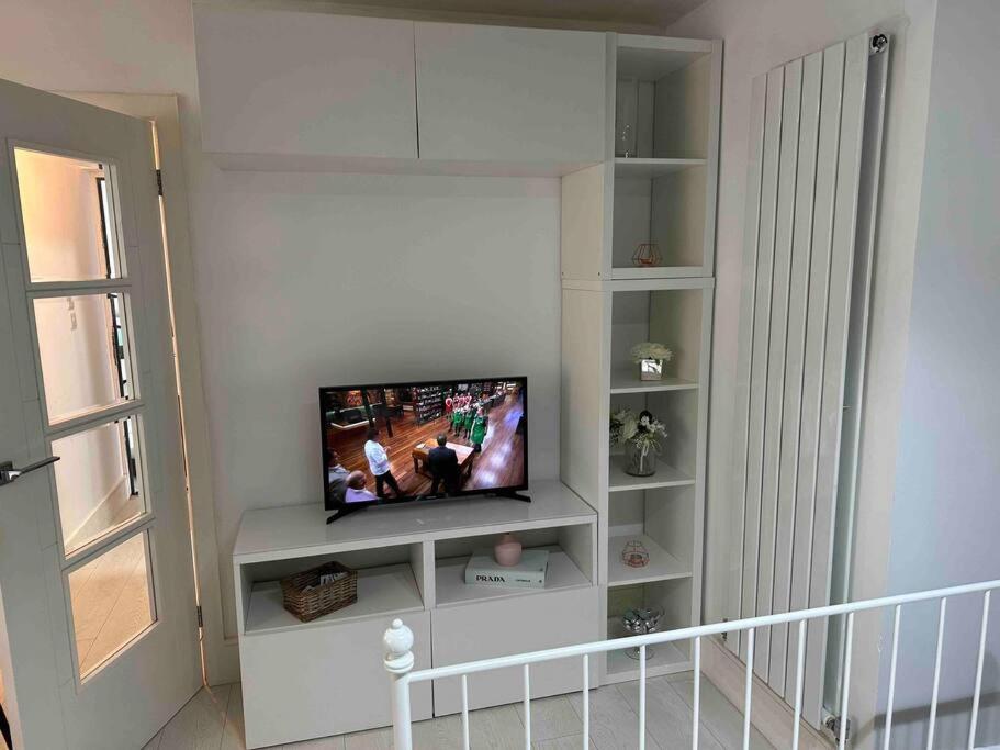 Chetwynd Paradise Apartment Лондон Екстериор снимка